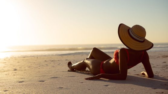 Como funciona o processo de bronzeamento solar